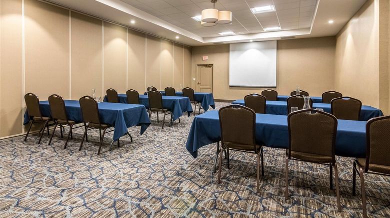 <b>Comfort Inn Meeting</b>. Images powered by <a href="https://iceportal.shijigroup.com/" title="IcePortal" target="_blank">IcePortal</a>.