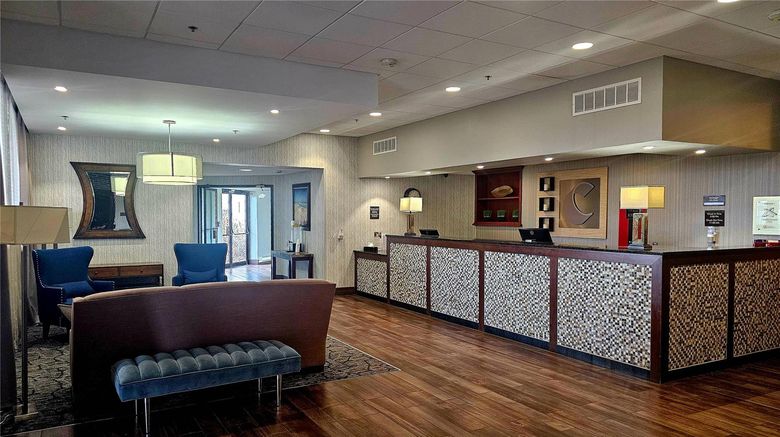 <b>Comfort Inn Lobby</b>. Images powered by <a href="https://iceportal.shijigroup.com/" title="IcePortal" target="_blank">IcePortal</a>.
