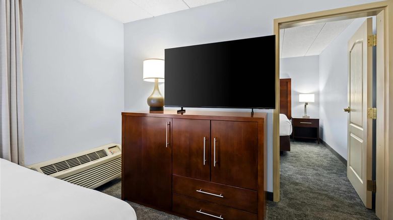 <b>Comfort Inn Suite</b>. Images powered by <a href="https://iceportal.shijigroup.com/" title="IcePortal" target="_blank">IcePortal</a>.