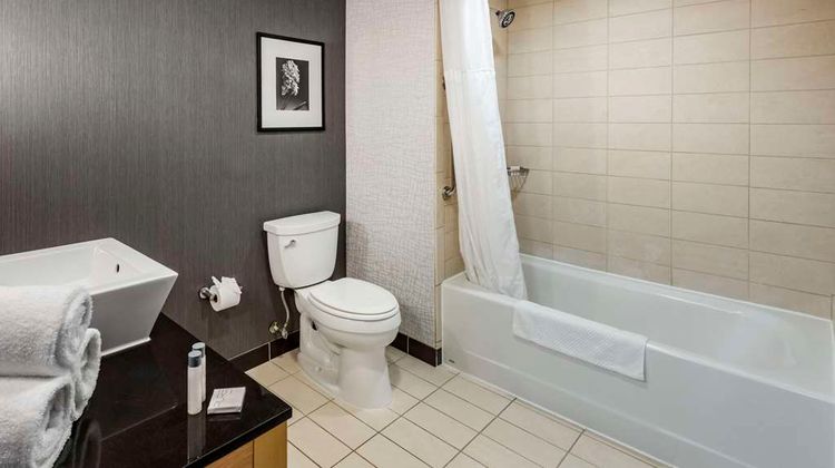Cambria hotel & suites Maple Grove MN Room