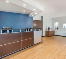Cambria hotel & suites Maple Grove MN Lobby