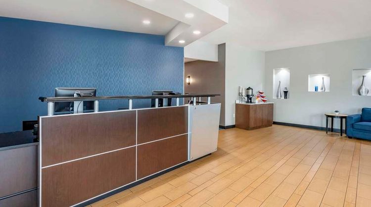 Cambria hotel & suites Maple Grove MN Lobby