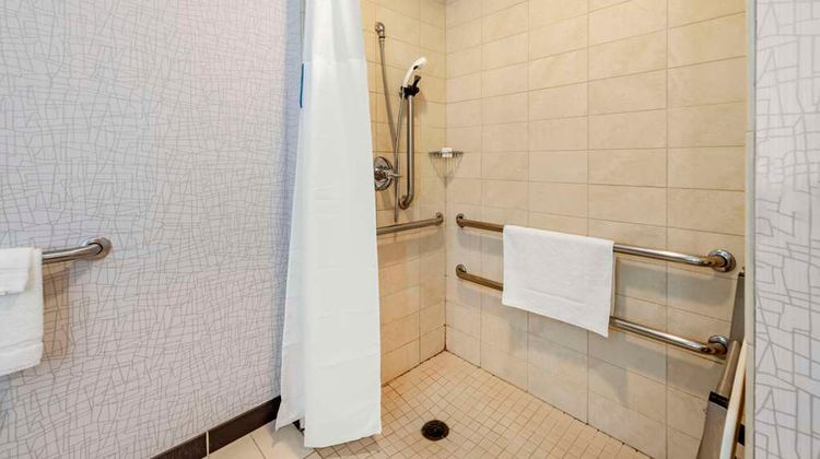 Cambria hotel & suites Maple Grove MN Room