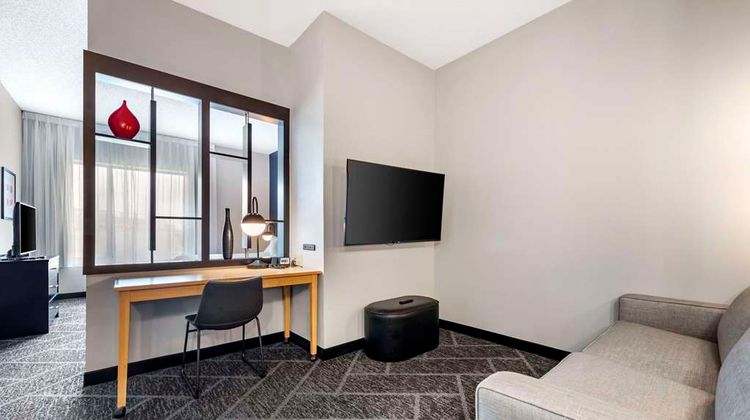 Cambria hotel & suites Maple Grove MN Suite