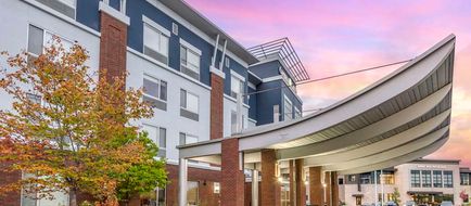 Cambria hotel & suites Maple Grove MN Exterior
