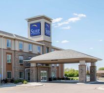 Sleep Inn & Suites Exterior