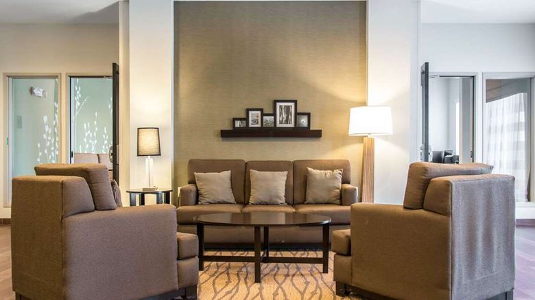 <b>Sleep Inn & Suites Lobby</b>. Images powered by <a href="https://iceportal.shijigroup.com/" title="IcePortal" target="_blank">IcePortal</a>.