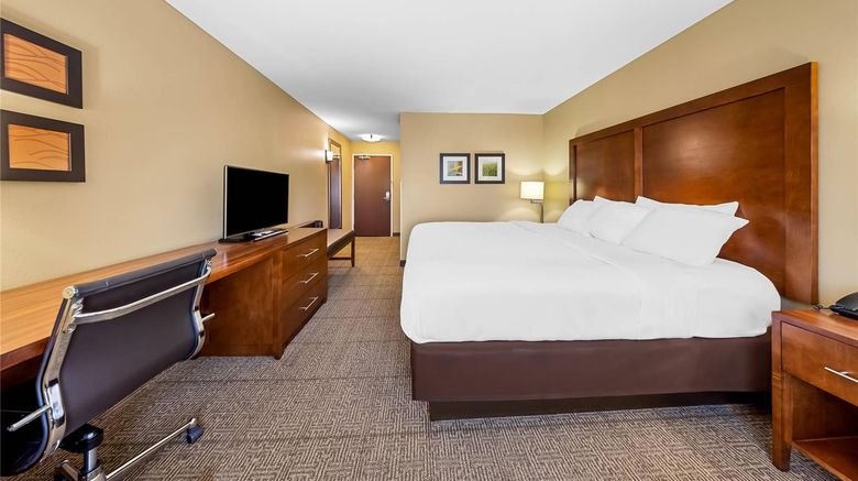 <b>Comfort Inn & Suites West Medical Center Room</b>. Images powered by <a href="https://iceportal.shijigroup.com/" title="IcePortal" target="_blank">IcePortal</a>.