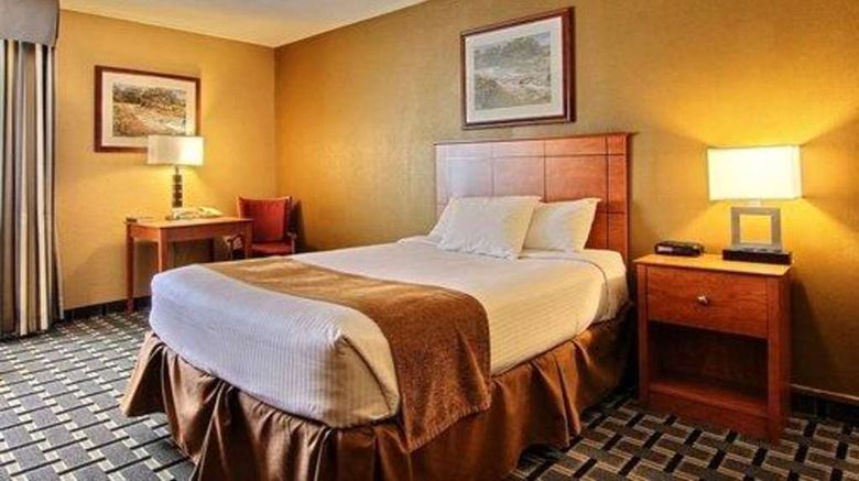 <b>Quality Inn, Thief River Falls Suite</b>. Images powered by <a href="https://iceportal.shijigroup.com/" title="IcePortal" target="_blank">IcePortal</a>.