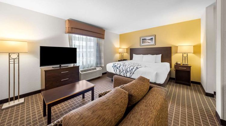 Sleep Inn & Suites West Medical Center Suite