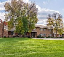 Rodeway Inn & Suites, St Jospeh Exterior