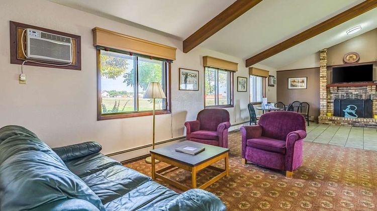 Rodeway Inn & Suites, St Jospeh Lobby