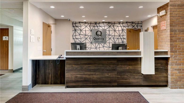 <b>Quality Inn Saint Cloud Lobby</b>. Images powered by <a href="https://iceportal.shijigroup.com/" title="IcePortal" target="_blank">IcePortal</a>.