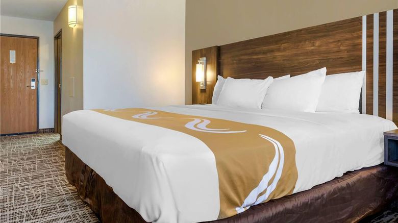 <b>Quality Inn Saint Cloud Room</b>. Images powered by <a href="https://iceportal.shijigroup.com/" title="IcePortal" target="_blank">IcePortal</a>.