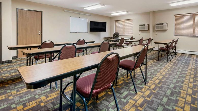 <b>Quality Inn Saint Cloud Meeting</b>. Images powered by <a href="https://iceportal.shijigroup.com/" title="IcePortal" target="_blank">IcePortal</a>.