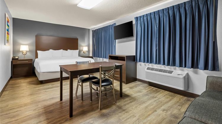 Park Inn by Radisson Ortonville Suite