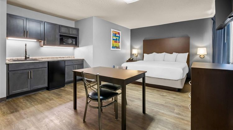 Park Inn by Radisson Ortonville Suite