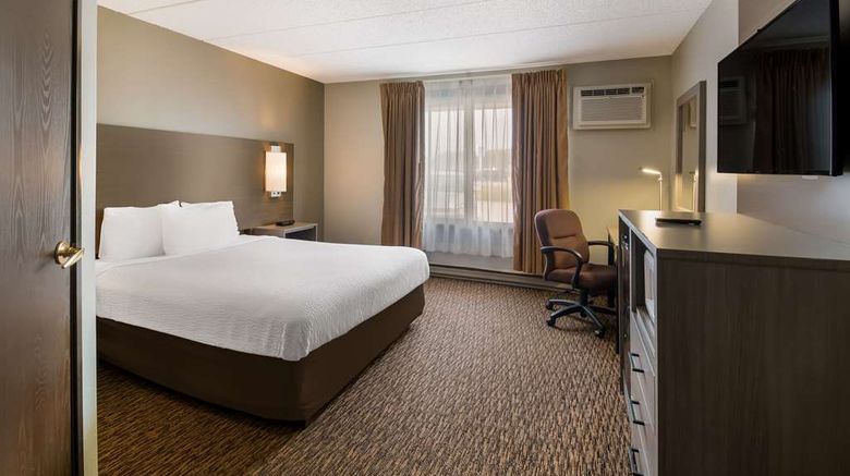 <b>Econo Lodge near Miller Hill Mall Room</b>. Images powered by <a href="https://iceportal.shijigroup.com/" title="IcePortal" target="_blank">IcePortal</a>.