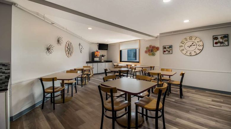 <b>Econo Lodge near Miller Hill Mall Restaurant</b>. Images powered by <a href="https://iceportal.shijigroup.com/" title="IcePortal" target="_blank">IcePortal</a>.
