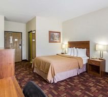 Econo Lodge Room