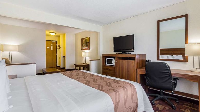 <b>Econo Lodge Suite</b>. Images powered by <a href="https://iceportal.shijigroup.com/" title="IcePortal" target="_blank">IcePortal</a>.