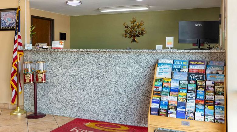 <b>Econo Lodge Belton - Kansas City South Lobby</b>. Images powered by <a href="https://iceportal.shijigroup.com/" title="IcePortal" target="_blank">IcePortal</a>.