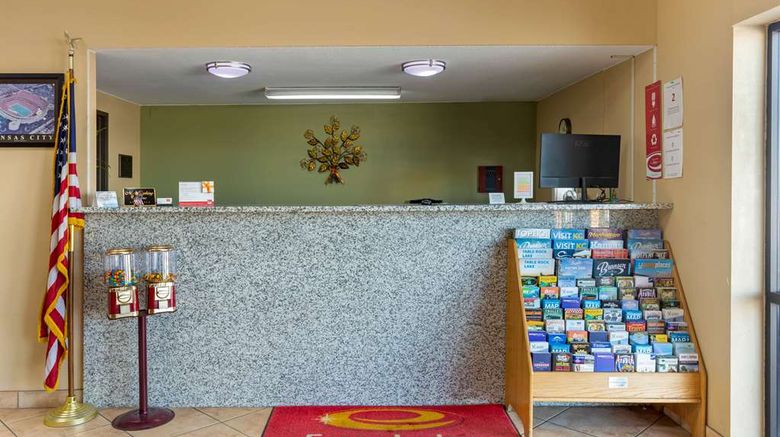 <b>Econo Lodge Belton - Kansas City South Lobby</b>. Images powered by <a href="https://iceportal.shijigroup.com/" title="IcePortal" target="_blank">IcePortal</a>.