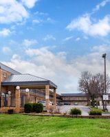 Econo Lodge Belton - Kansas City South