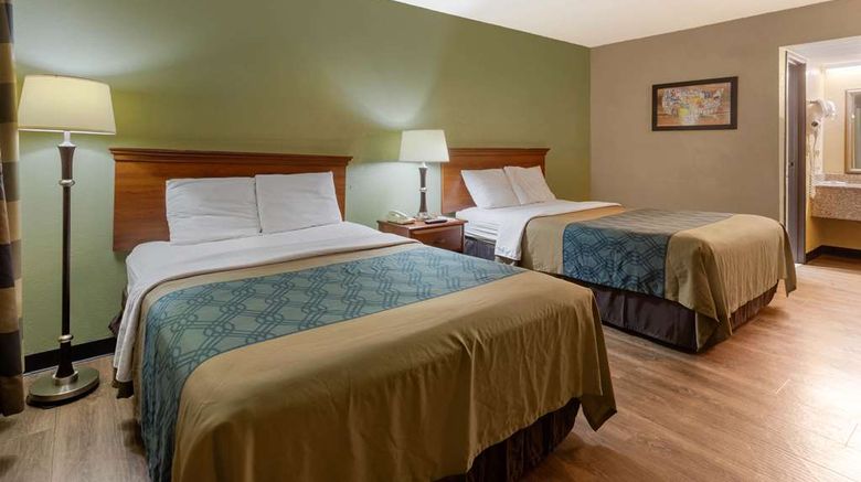 <b>Econo Lodge Belton - Kansas City South Room</b>. Images powered by <a href="https://iceportal.shijigroup.com/" title="IcePortal" target="_blank">IcePortal</a>.
