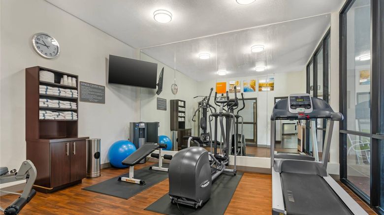 <b>Comfort Inn & Suites near Worlds of Fun Health</b>. Images powered by <a href="https://iceportal.shijigroup.com/" title="IcePortal" target="_blank">IcePortal</a>.