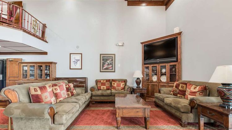 Econo Lodge Truman Inn Lobby