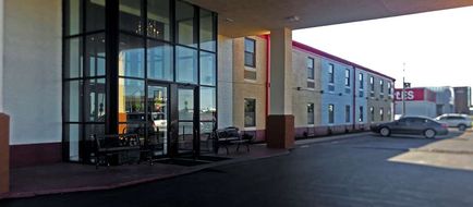 Econo Lodge Truman Inn Exterior
