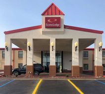 Econo Lodge Truman Inn Exterior
