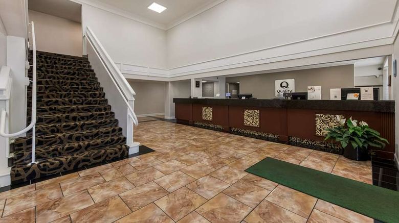 <b>Quality Inn Airport Lobby</b>. Images powered by <a href="https://iceportal.shijigroup.com/" title="IcePortal" target="_blank">IcePortal</a>.