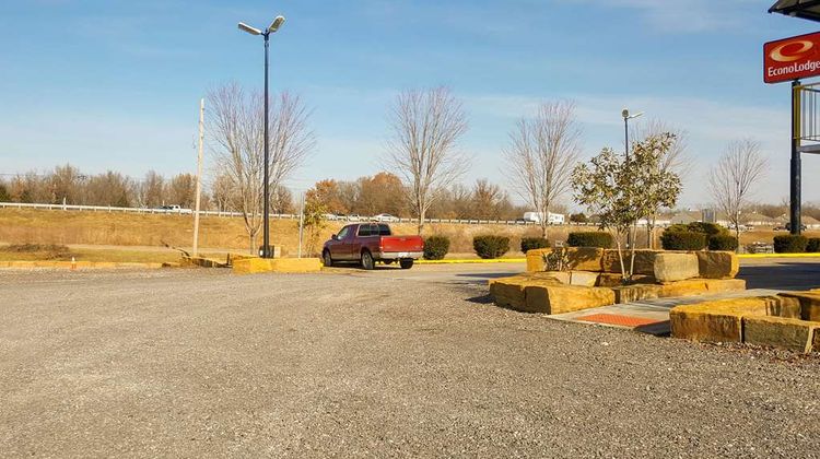 Econo Lodge Other