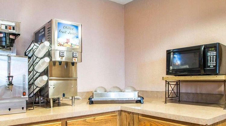 Econo Lodge East Restaurant
