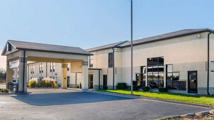 Quality Inn Exterior