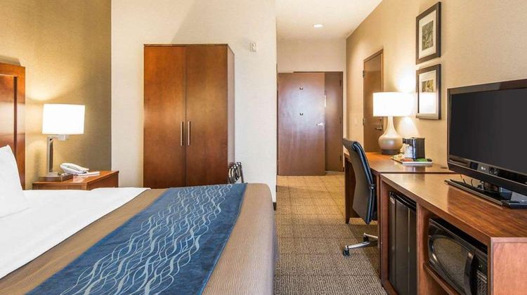 Quality Inn Room