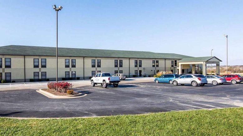 <b>Quality Inn Exterior</b>. Images powered by <a href="https://iceportal.shijigroup.com/" title="IcePortal" target="_blank">IcePortal</a>.