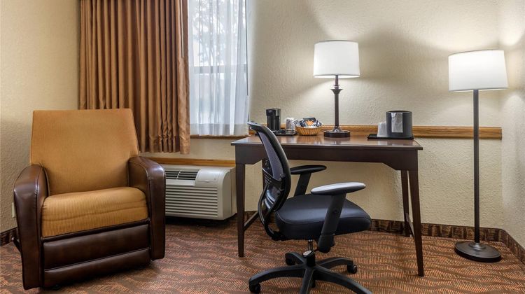 Comfort Inn at Thousand Hills Room