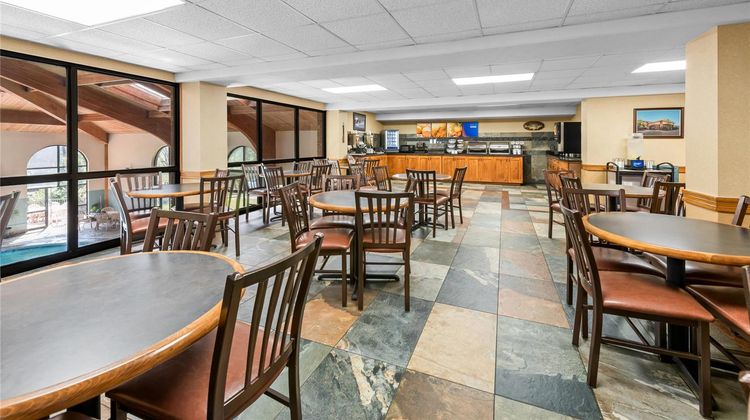 Comfort Inn at Thousand Hills Restaurant
