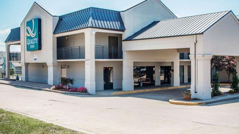 <b>Quality Inn South Exterior</b>. Images powered by <a href="https://iceportal.shijigroup.com/" title="IcePortal" target="_blank">IcePortal</a>.