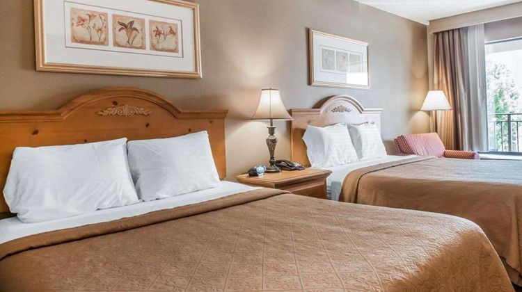 Quality Inn South Room