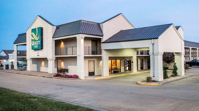 <b>Quality Inn South Exterior</b>. Images powered by <a href="https://iceportal.shijigroup.com/" title="IcePortal" target="_blank">IcePortal</a>.