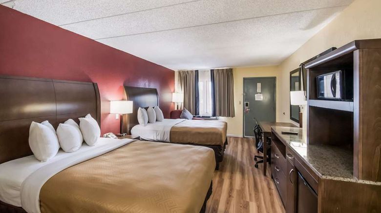 <b>Econo Lodge Room</b>. Images powered by <a href="https://iceportal.shijigroup.com/" title="IcePortal" target="_blank">IcePortal</a>.