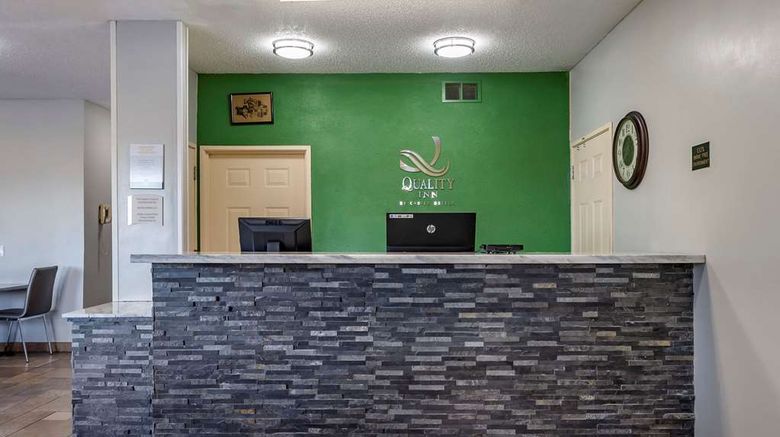 <b>Quality Inn Kirksville Lobby</b>. Images powered by <a href="https://iceportal.shijigroup.com/" title="IcePortal" target="_blank">IcePortal</a>.