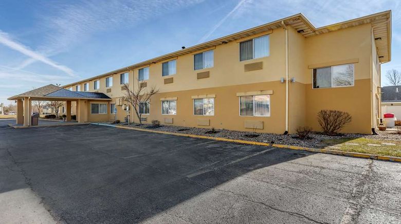 <b>Quality Inn Kirksville Exterior</b>. Images powered by <a href="https://iceportal.shijigroup.com/" title="IcePortal" target="_blank">IcePortal</a>.