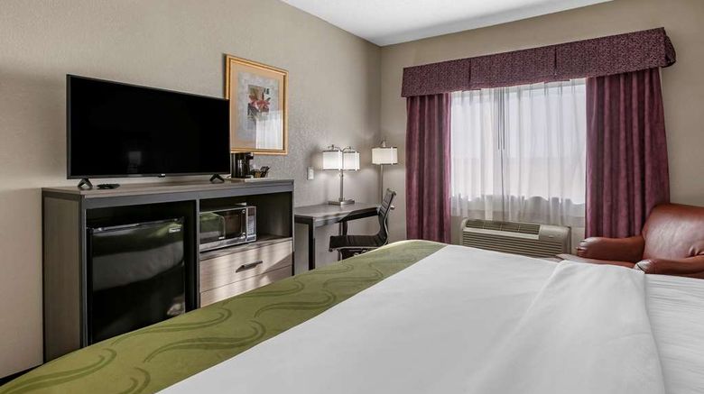 <b>Quality Inn Kirksville Room</b>. Images powered by <a href="https://iceportal.shijigroup.com/" title="IcePortal" target="_blank">IcePortal</a>.