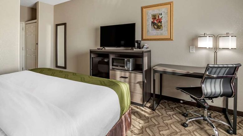<b>Quality Inn Kirksville Room</b>. Images powered by <a href="https://iceportal.shijigroup.com/" title="IcePortal" target="_blank">IcePortal</a>.