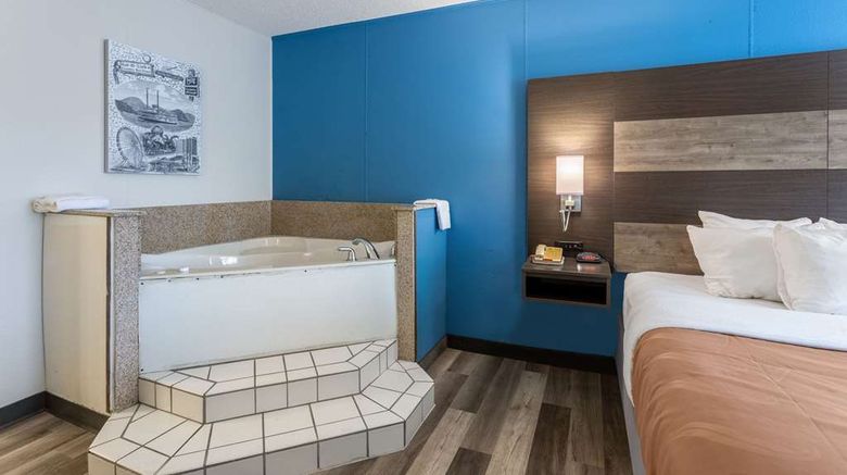 <b>Quality Inn on the Strip Suite</b>. Images powered by <a href="https://iceportal.shijigroup.com/" title="IcePortal" target="_blank">IcePortal</a>.